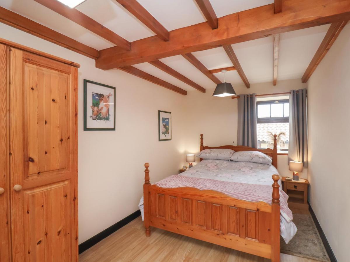 Cow Byre Cottage Whitby Extérieur photo