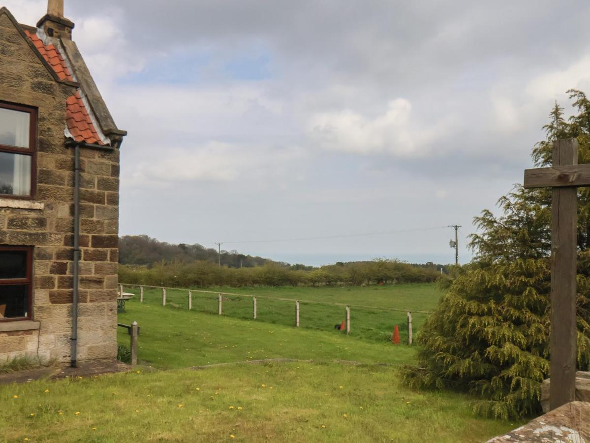 Cow Byre Cottage Whitby Extérieur photo