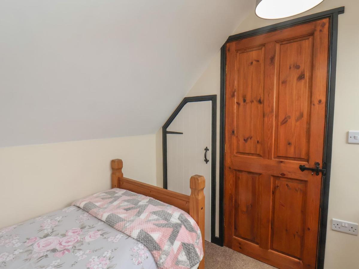 Cow Byre Cottage Whitby Extérieur photo